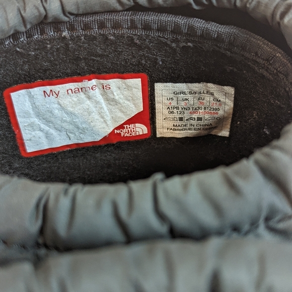 North Face Girls Alpenglow Purple Waterproof Snow Boots - Picture 10 of 12